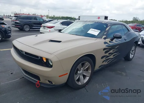 2020 Dodge Challenger Sxt z USA, uszkodzony, nr VIN 2C3CDZAGXLH103769